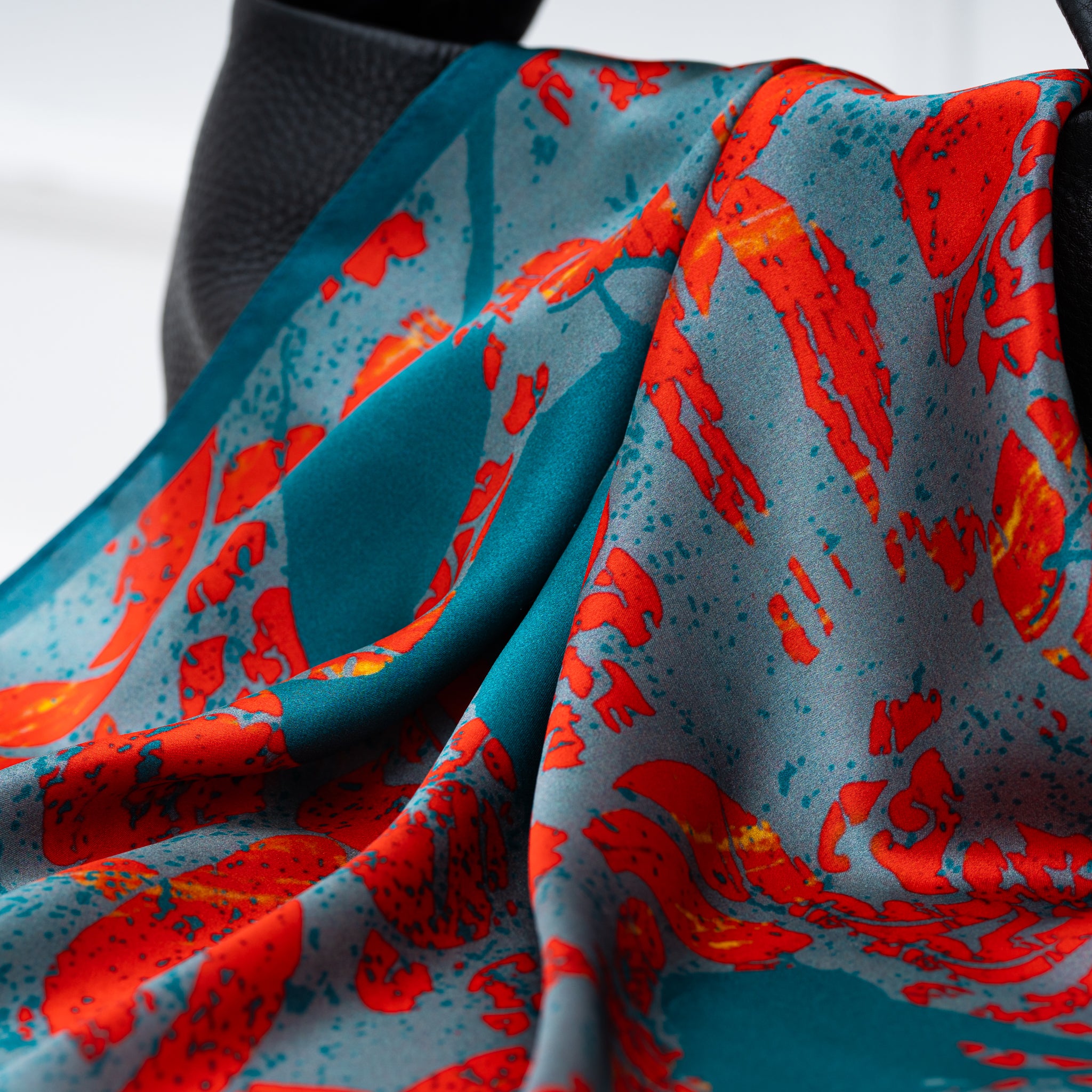 EMPOWERYOU_silkineskarele_empoweryou.lt_silkineskarele_empoweressence_moterubendruomene_igalinimas