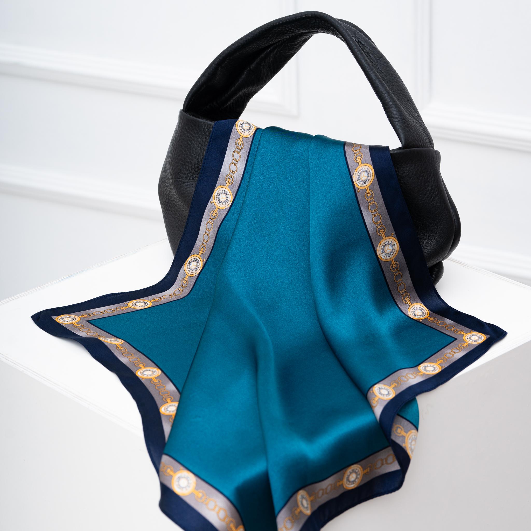 NEW_ERA_silkineskarele_empoweryou.lt_silkineskarele_empoweressence_moterubendruomene_igalinimas_1