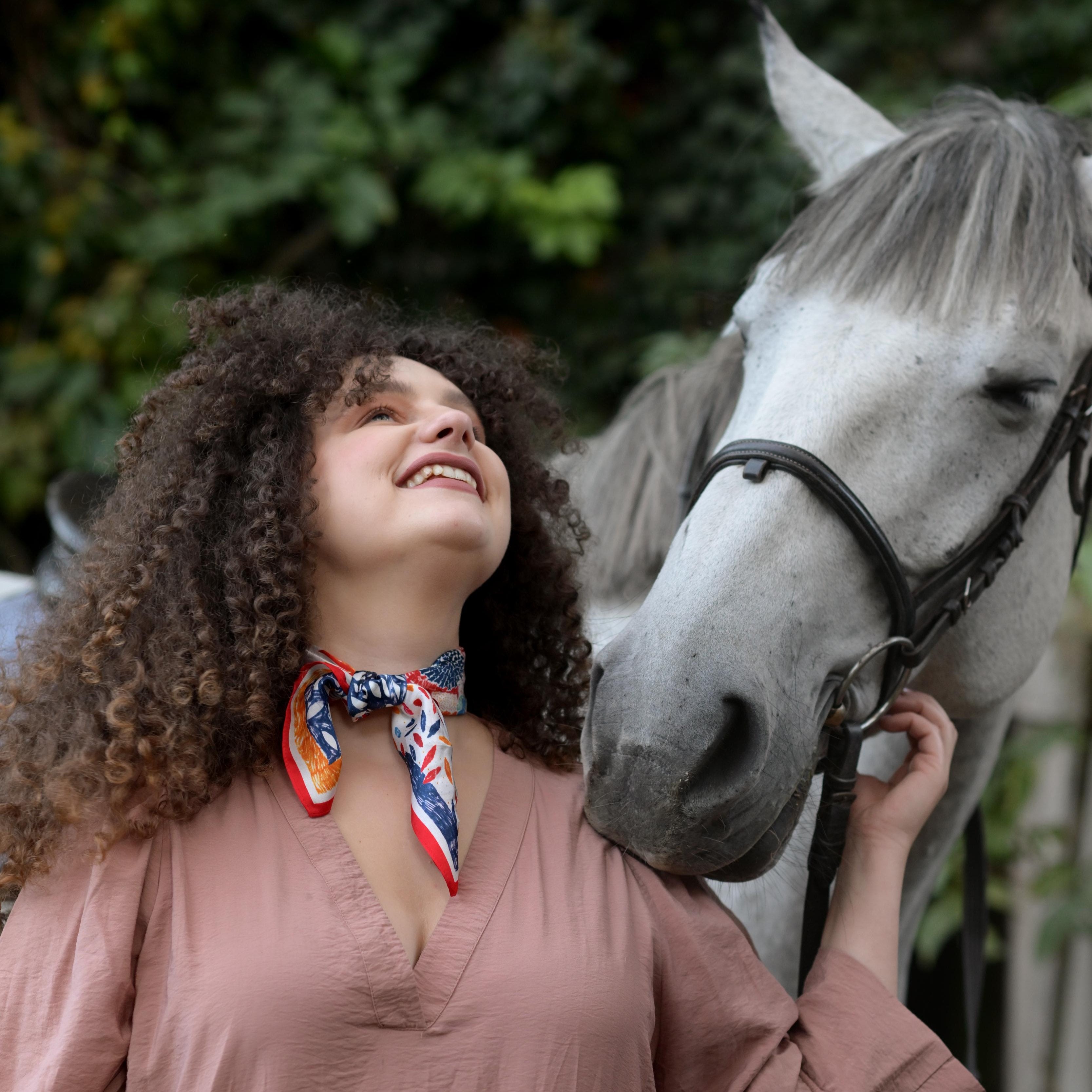 PLAYFUL CREATIVITY_šilkinė skarelė_empoweryou.lt